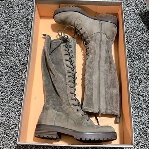 6 1/2 boots with a zipper